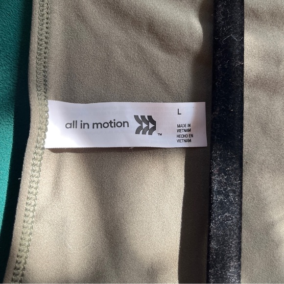 Target All In Motion Long Sleeve Athletic Top - Picture 3 of 3